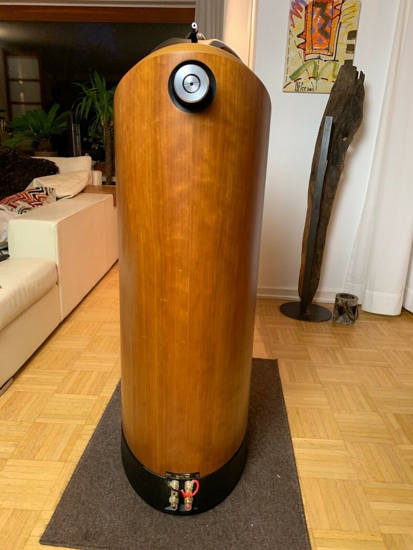 Bowers & Wilkins B&W Nautilus 802 1 Box