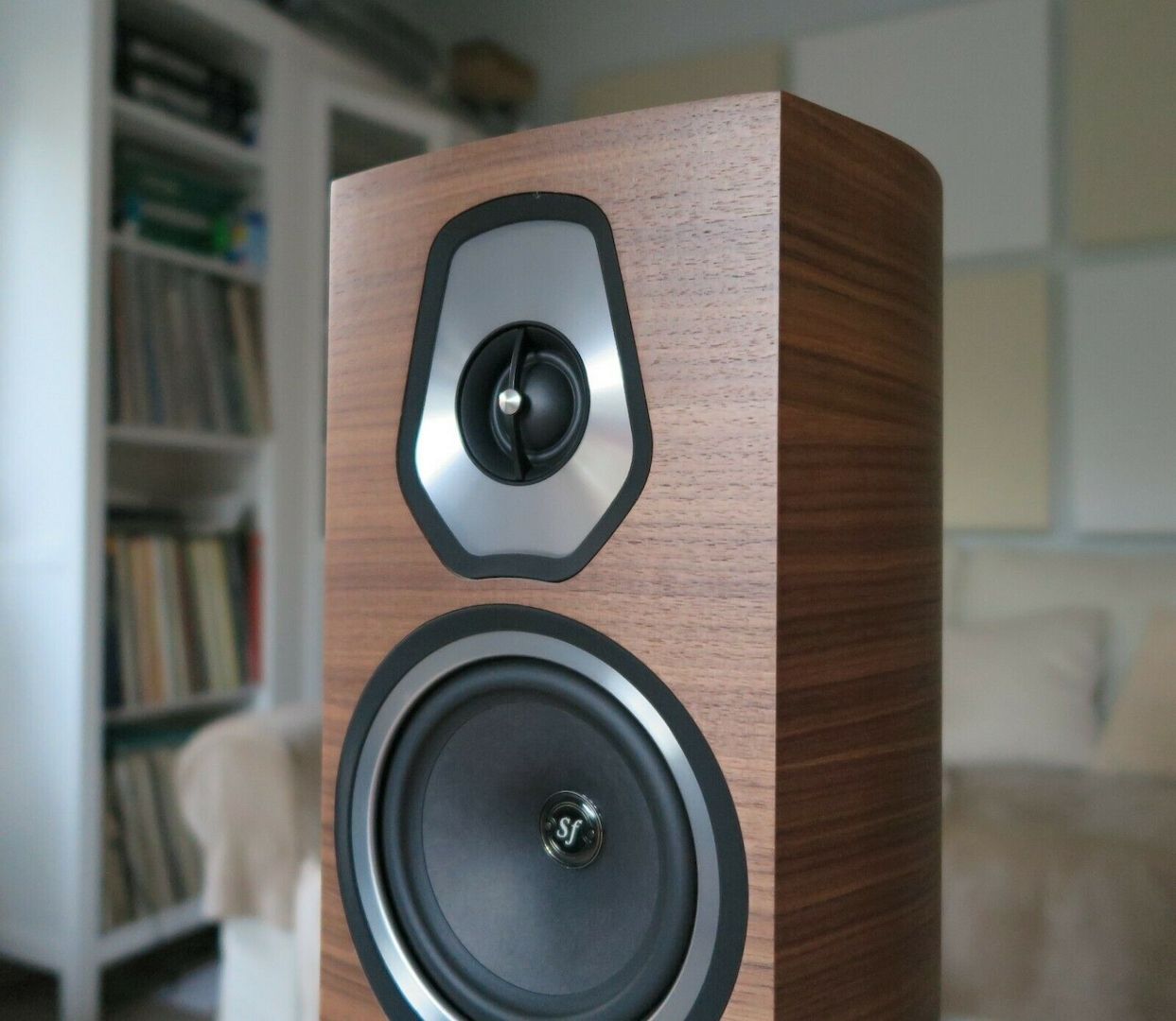 Sonus Faber Sonetto III Standalone Lautsprecher, Wallnussfurnier