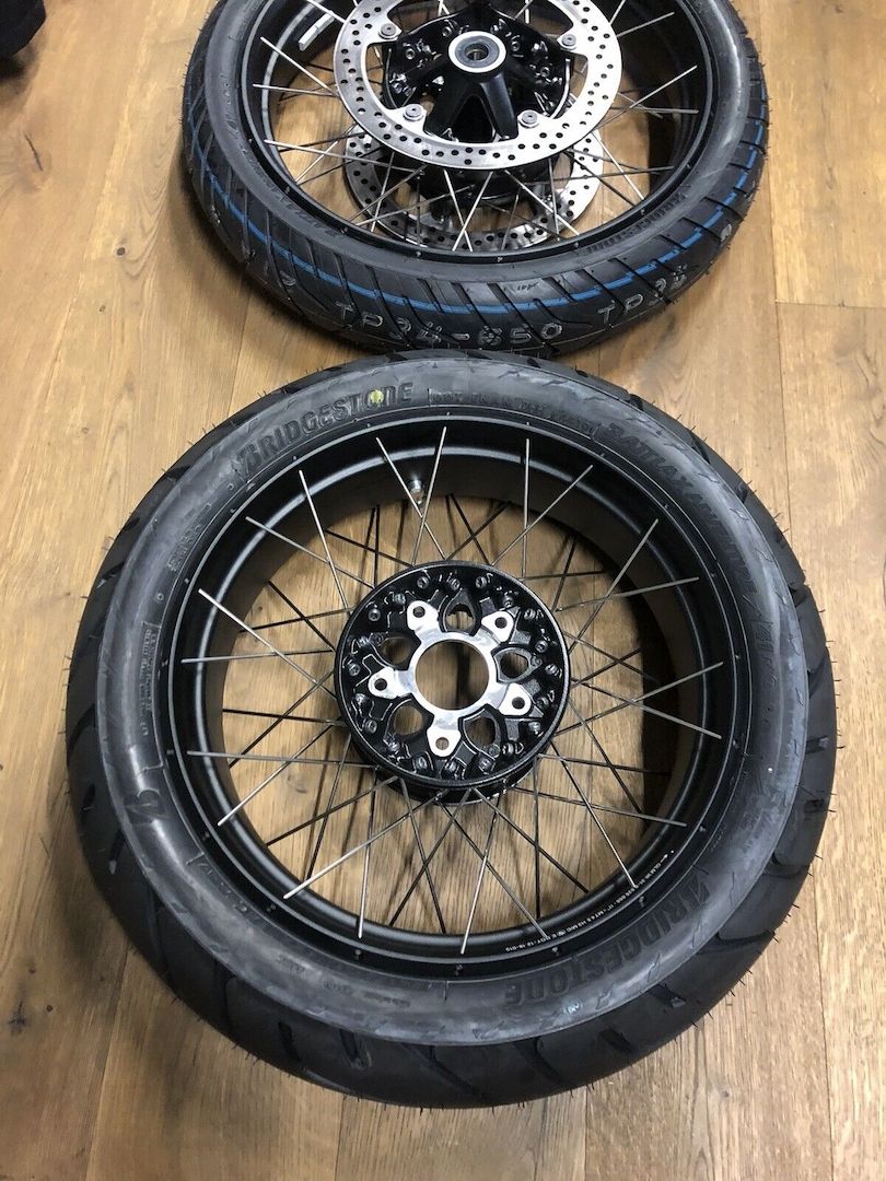 BMW Satz Kreuzspeichenfelgen Felgen R 1200