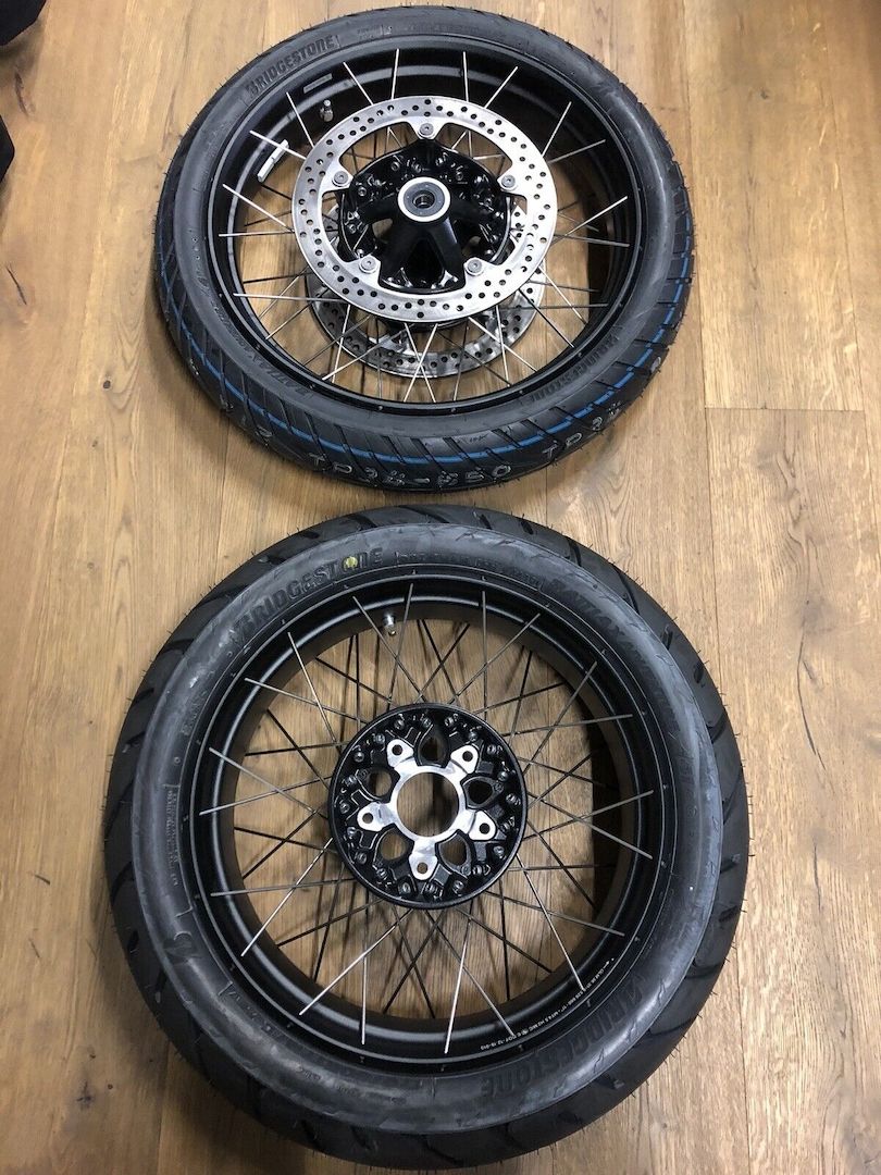 BMW Satz Kreuzspeichenfelgen Felgen R 1200