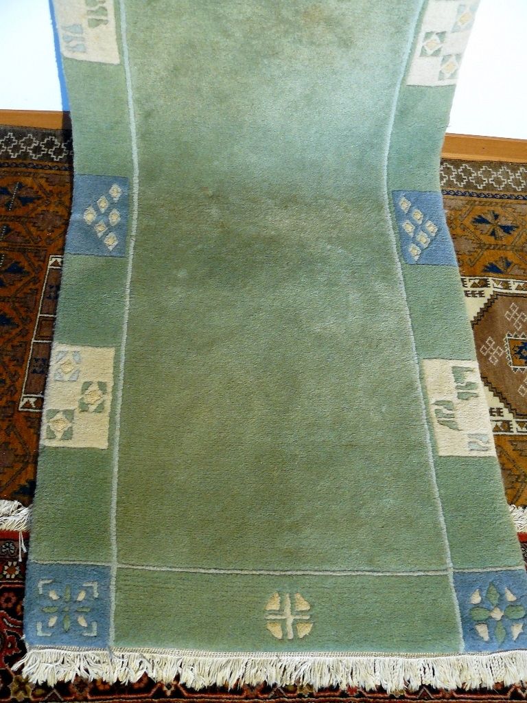 Orientteppich Tibet alt 330x72 T068