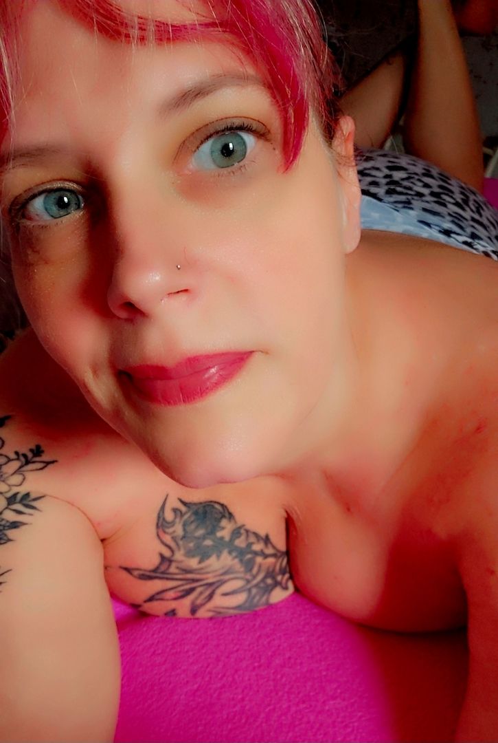 Milf bietet online spaß