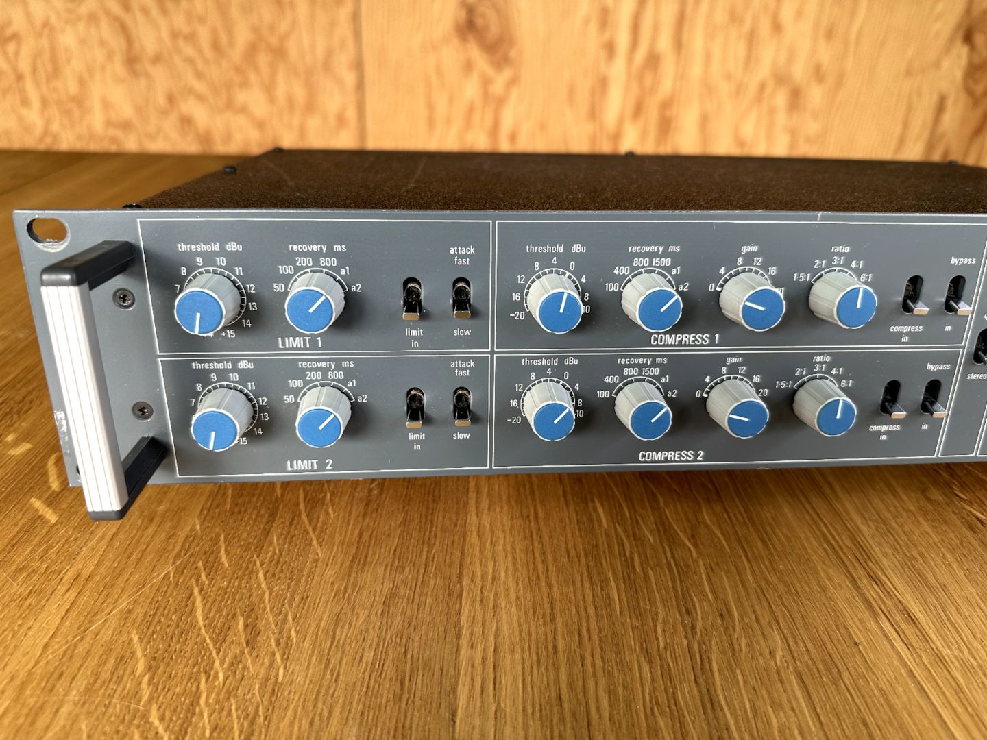 Neve 33609/C Compressor Diskreter magischer Kompressor