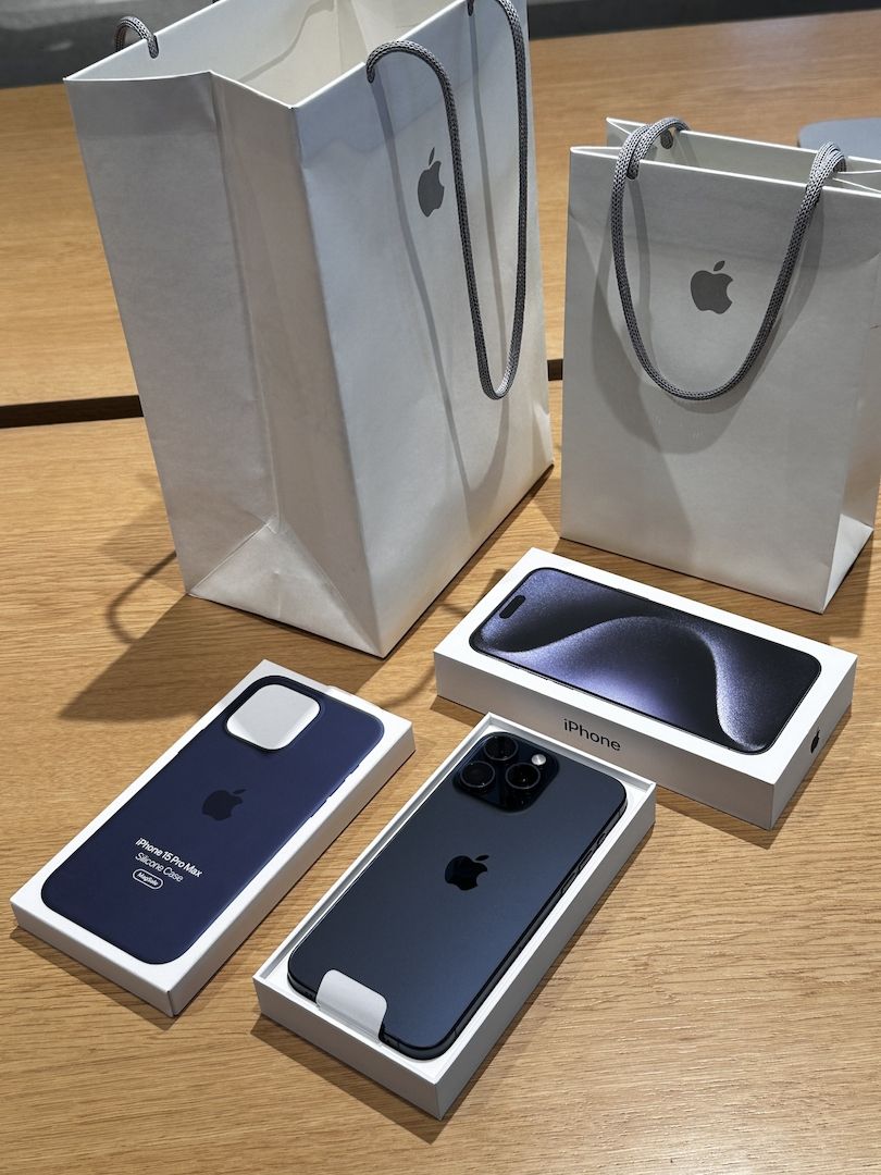 Apple iPhone 15 Pro 128GB = 500 EUR, iPhone 15 Pro Max 256GB = 540 EUR, iPhone 15 128GB = 400 EUR