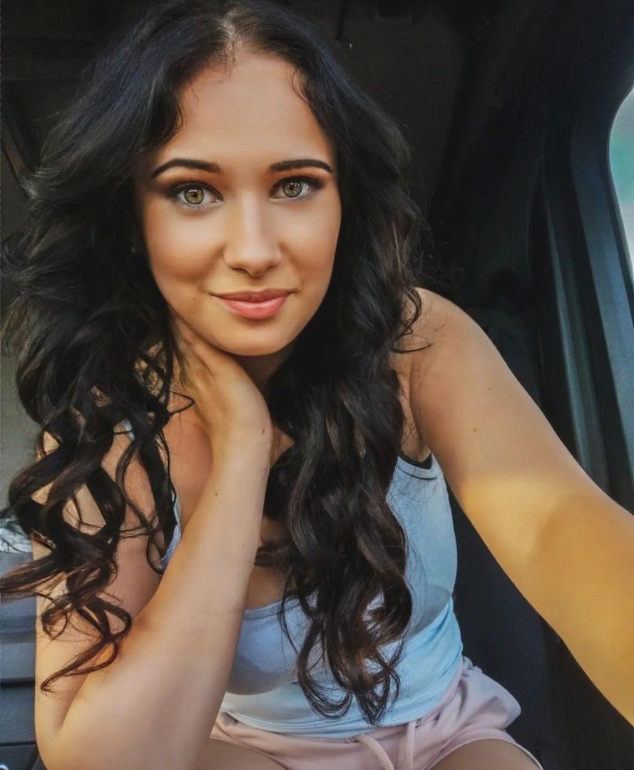 jung und vollgepackt mit Lebensfreude und einem Hauch von Abenteuerlust