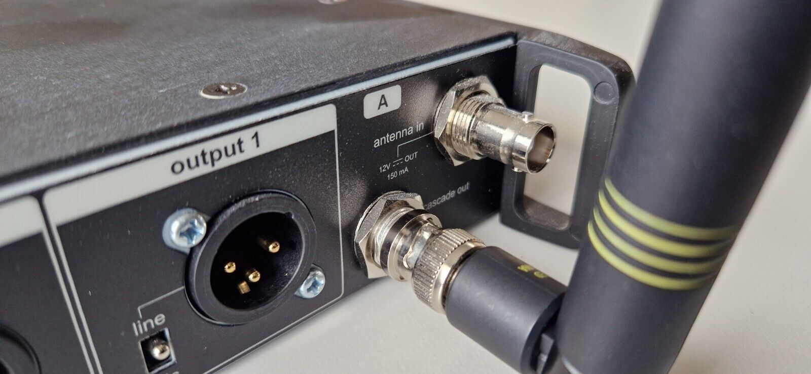 Shure ULXD4Q K51 kabelloser Empfänger