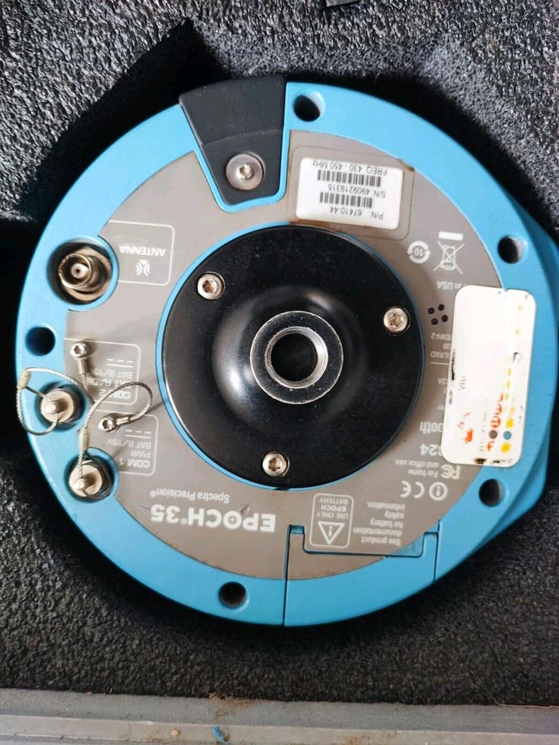 Spectra Precision EPOCH 50 und EPOCH 35 GNSS GPS Basis und Rover