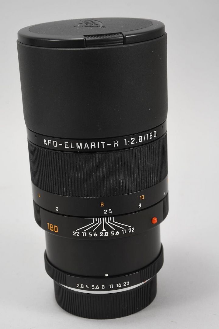Leica Apo-Elmarit-R 1:2.8/180 Objektiv, mit Ledertasche