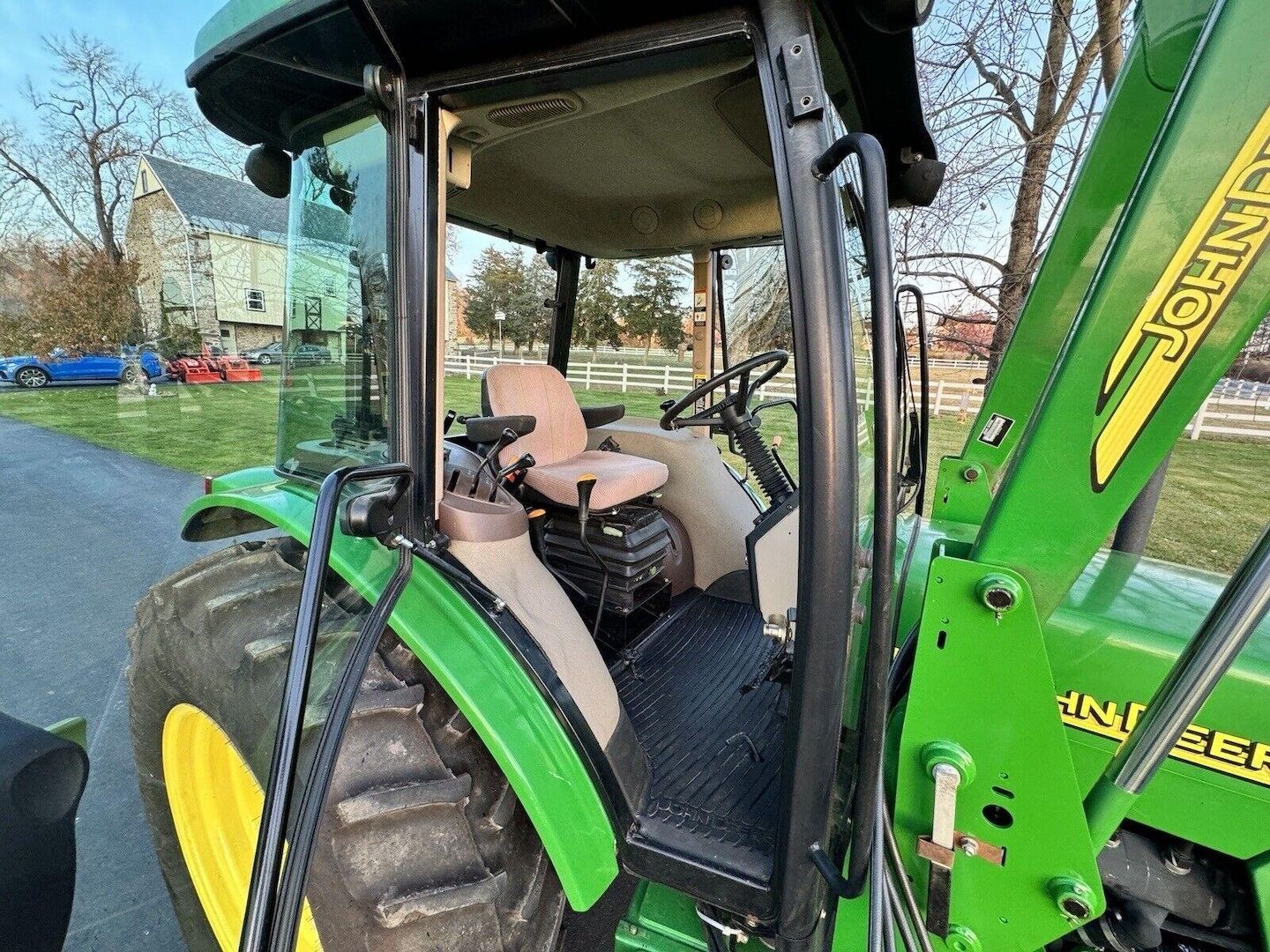 2003 John Deere 5220 Tractor 4x4