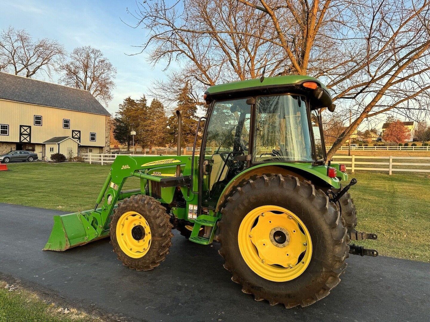 2003 John Deere 5220 Tractor 4x4