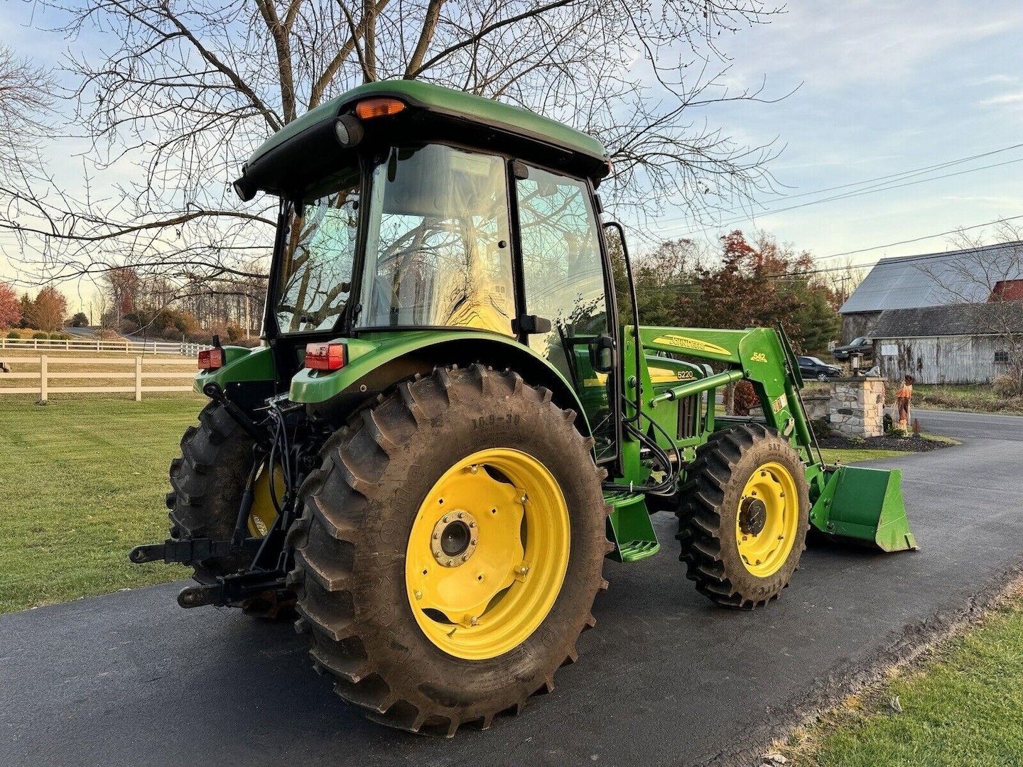 2003 John Deere 5220 Tractor 4x4