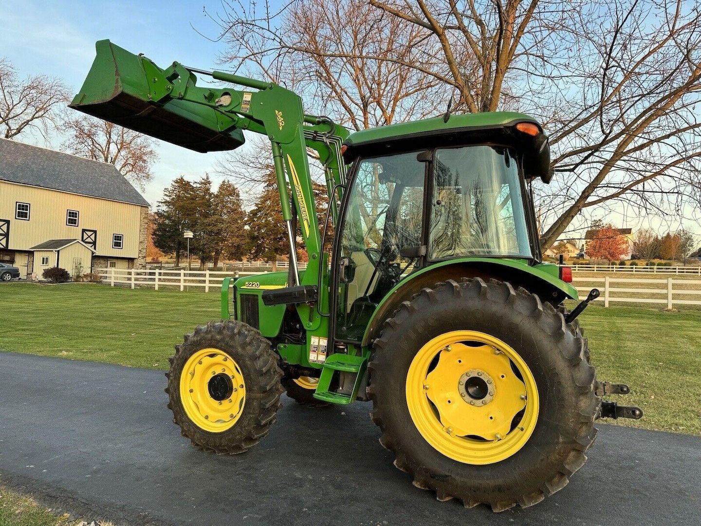 2003 John Deere 5220 Tractor 4x4