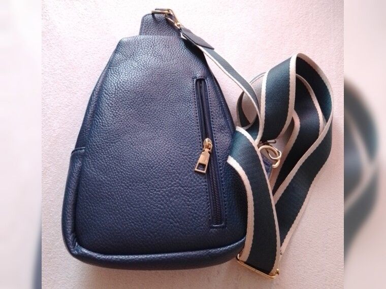 Stylische Crossover Body Bag Umhängetasche