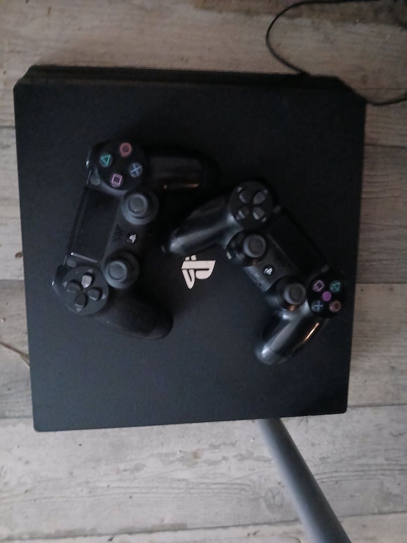 Ps4 pro 1tb