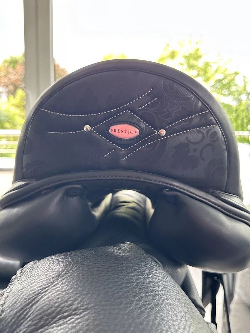 Dressursattel Prestige Philosophy Gr. 18/33 Sattel Top Zustand!