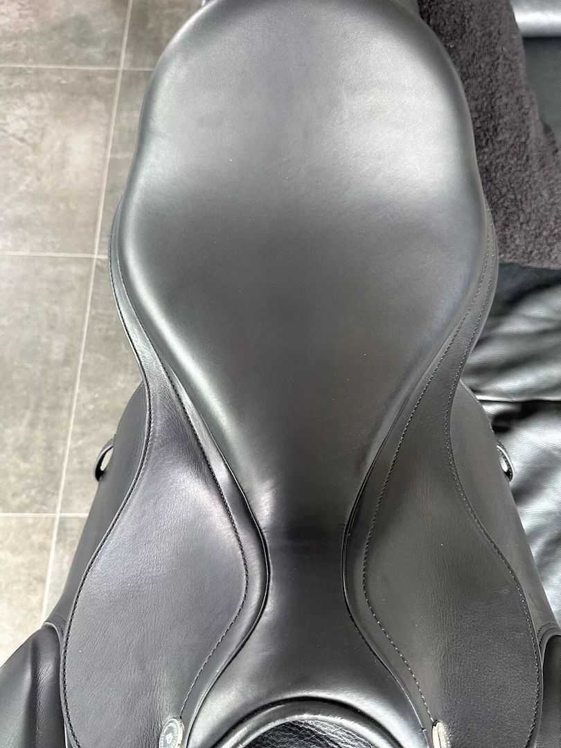 Dressursattel Prestige Philosophy Gr. 18/33 Sattel Top Zustand!