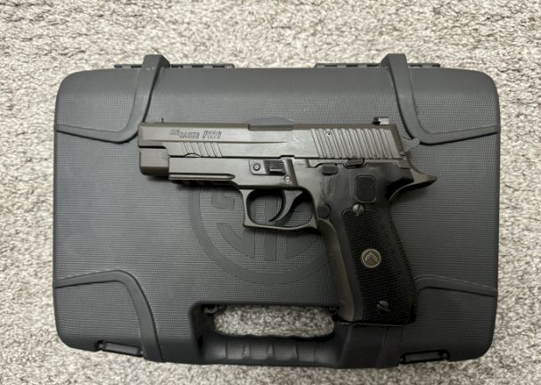 Sig Sauer P226 Legion