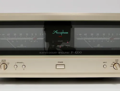 ACCUPHASE P-4200 P.I.A High-End Endstufe