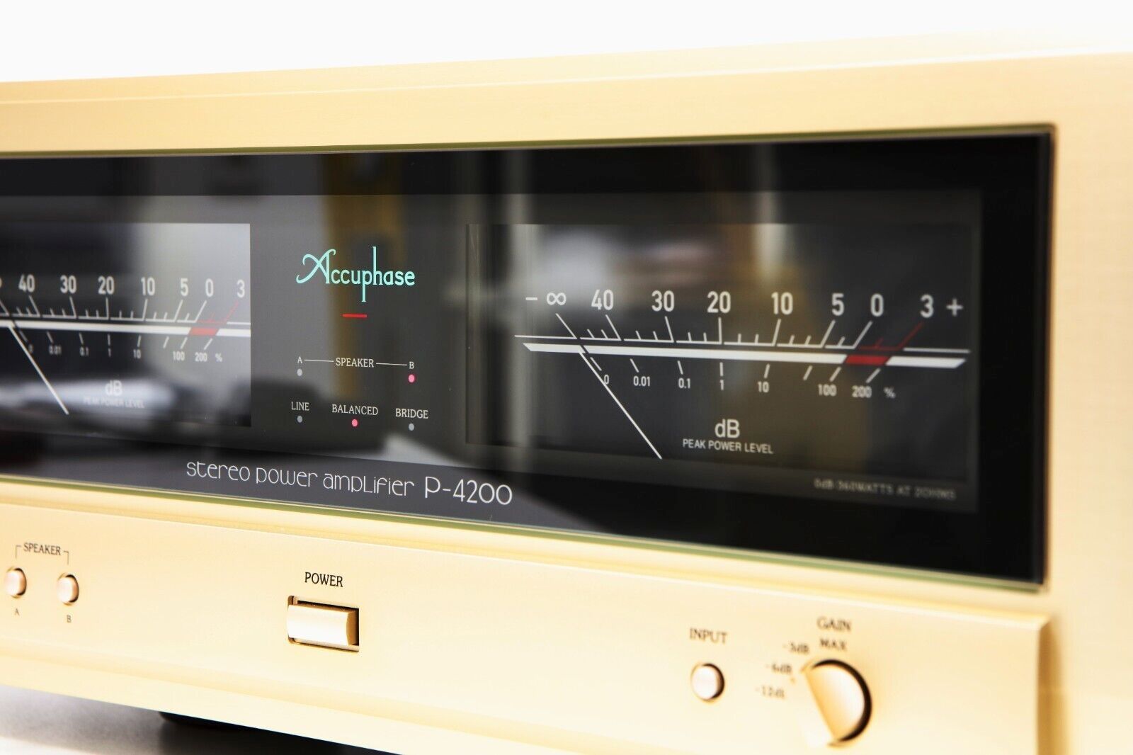 ACCUPHASE P-4200 P.I.A High-End Endstufe