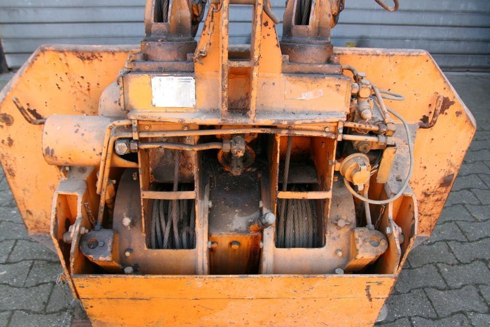 Forstseilwinde Fa.Ritter für Dreipunktanhängung Doppeltrommel Funkfernsteuerung