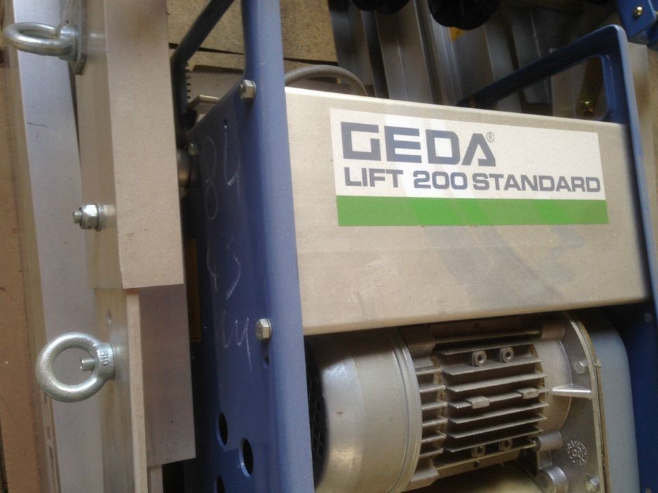 GEDA Schrägaufzug Lift 200 Dachdeckeraufzug