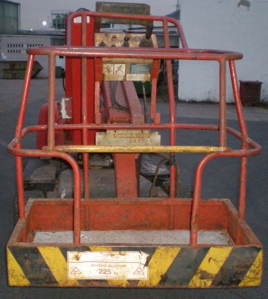 Arbeitsbühne Teleskop Gelenkarbeitsbühne des Herstellers Simon Typ 120