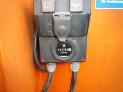 Holzhaecksler Diesel 28PS Bj. 2002 Häcksler 80km Fahrgestell