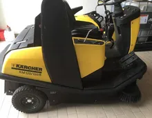 Kärcher Kehrsaugmaschine KM 120150 R Diesel