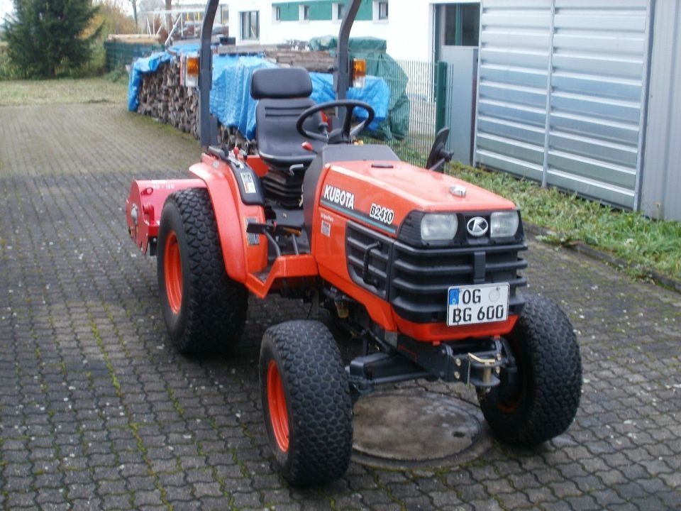 Kubota B2412 Diesel Traktor Allrad