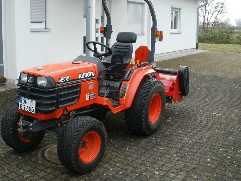 Kubota B2412 Diesel Traktor Allrad