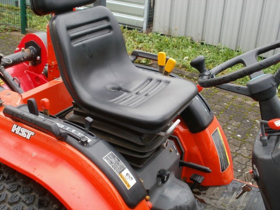Kubota B2412 Diesel Traktor Allrad