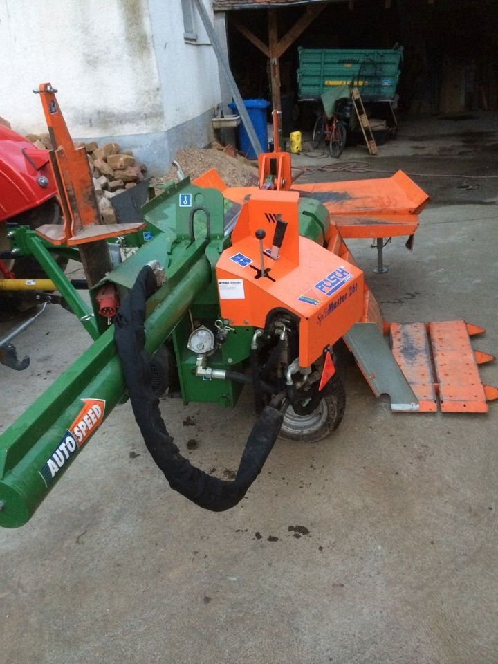 Posch Splitmaster 26 Tonnen mit Fahrwerk - Elektro und Zapfwellenantrieb