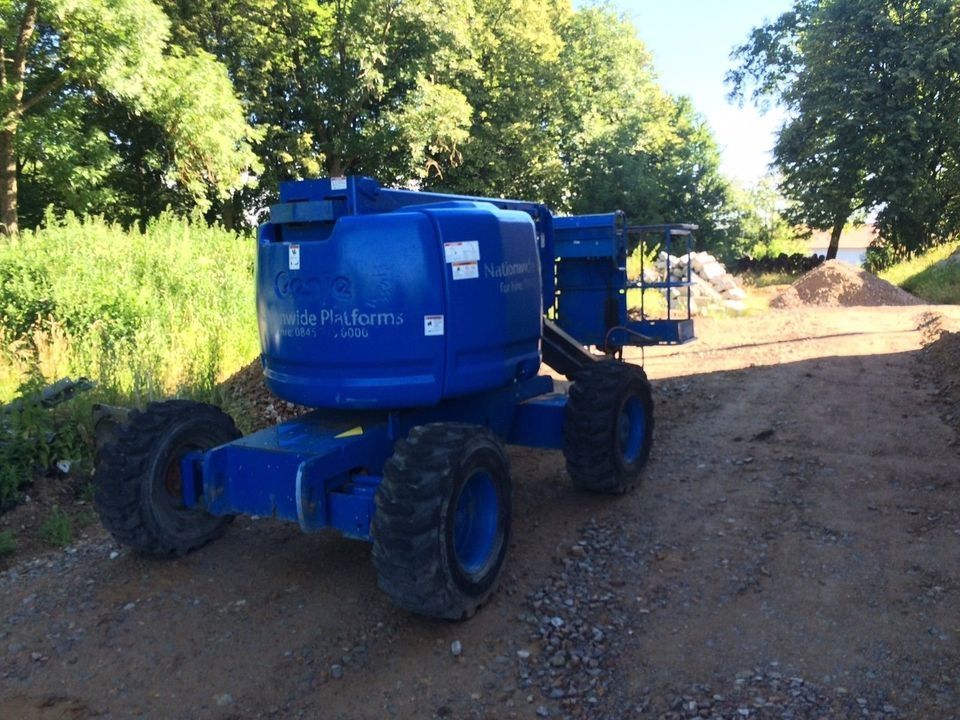 Steiger Arbeitsbühne Arbeitshebebühne Hubarbeitsbühne Genie Z4525RT