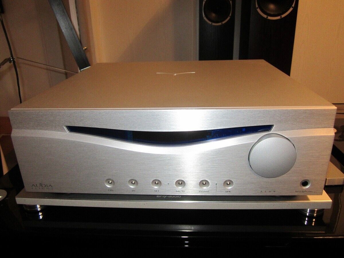 Audia Flight FLS9 Vollverstärker