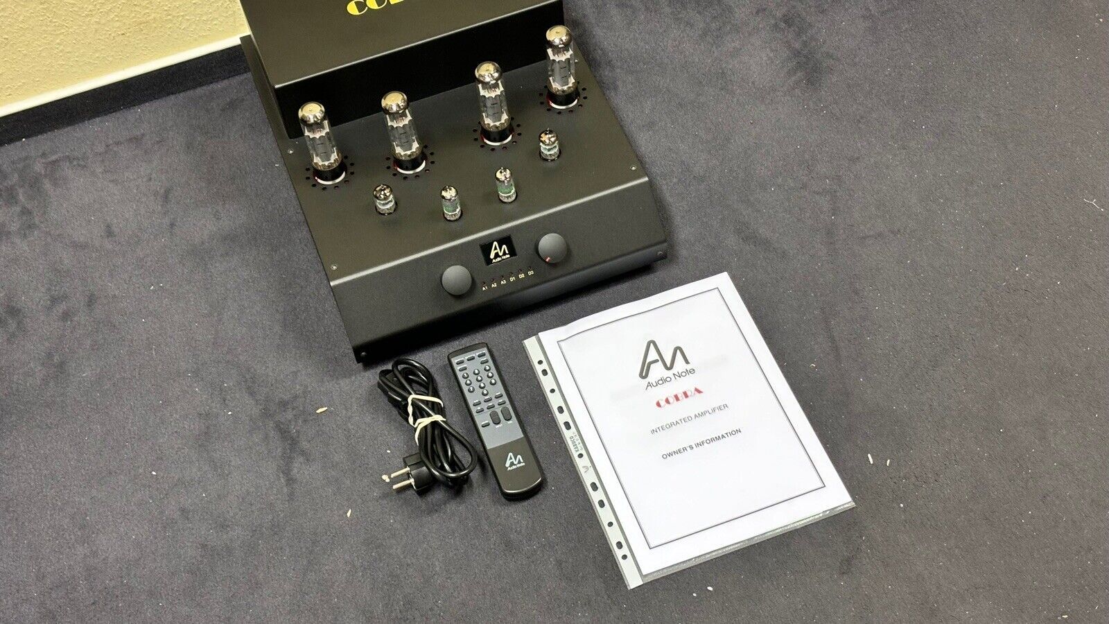 Audio Note Corba Röhren-Stereo-Vollverstärker mit 2 x 28 W