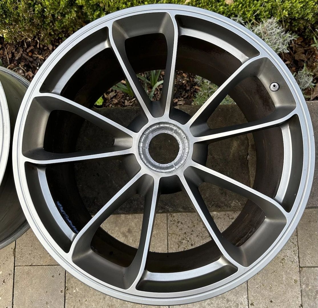 Porsche 991 9 + 12x20 GT3 911 Felgen Porsche 991 9 + 12x20 GT3 911 Felgen