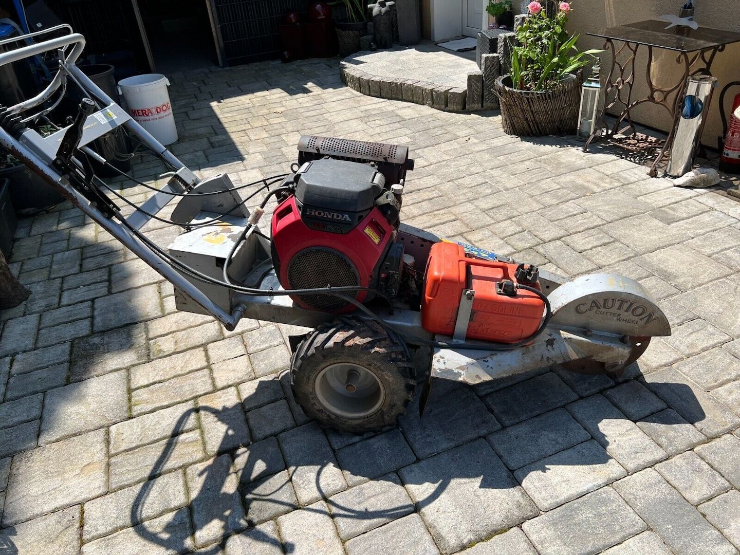 Baumstumpffräse Dosko 691 SP Wurzelfräse Stumpenfräse Baumfräse 29 PS