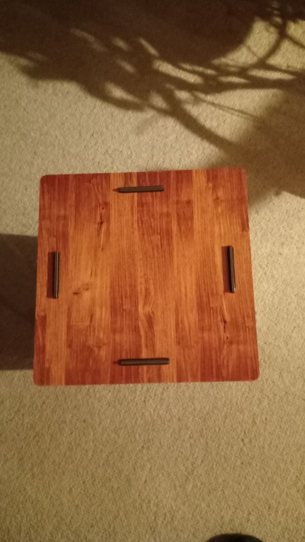 Beistelltisch o. Sitzhocker