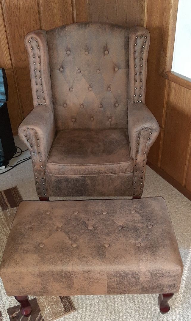 Fußhocker, Chesterfieldstil