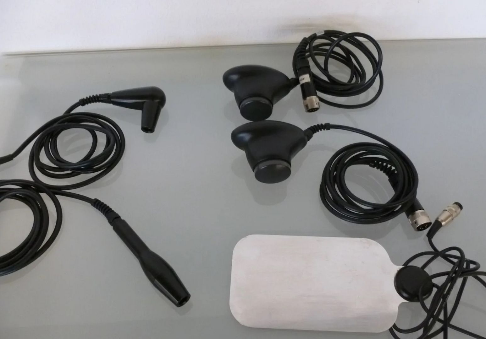 Kosmetikgerät beautytek avita Plus Ultraschall Radiofrequenz