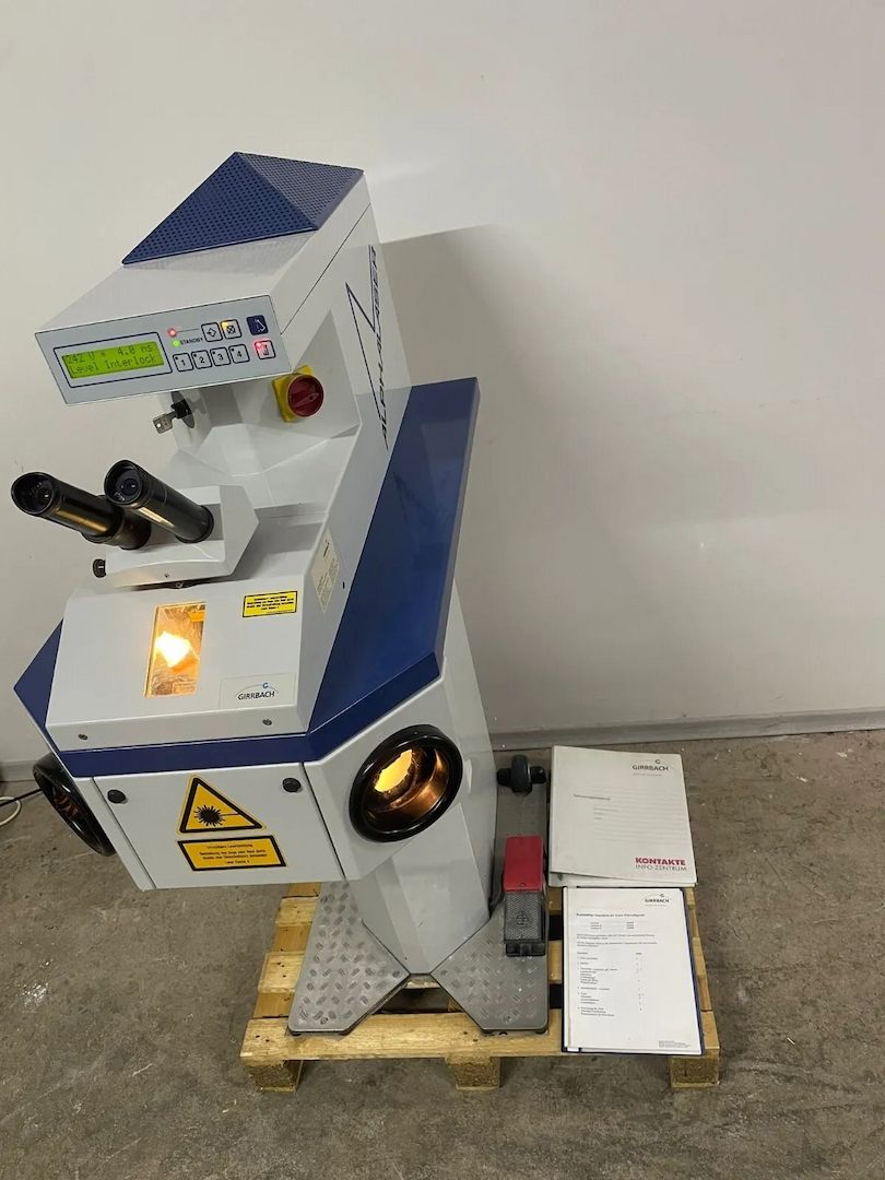 Girrbach Neolaser L 126500 Laser Schweißgerät Dentallaser