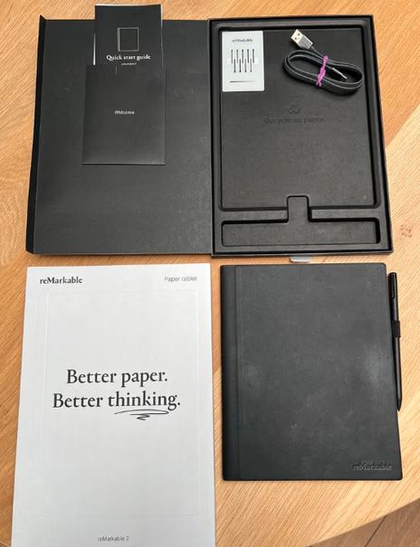 Remarkable 2 mit Hülle, Stift, Spitzen und Ladekabel