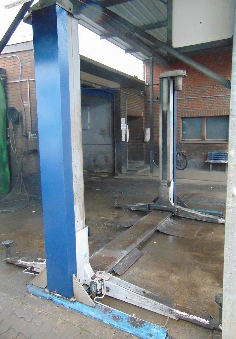 2-Säulen Hebebühne Ravaglioli bis 3,5t