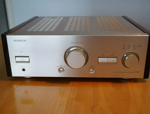 Kenwood Vollverstärker L-A1 Champagner