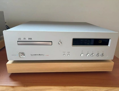 Luxman D-05u CD / SACD Player