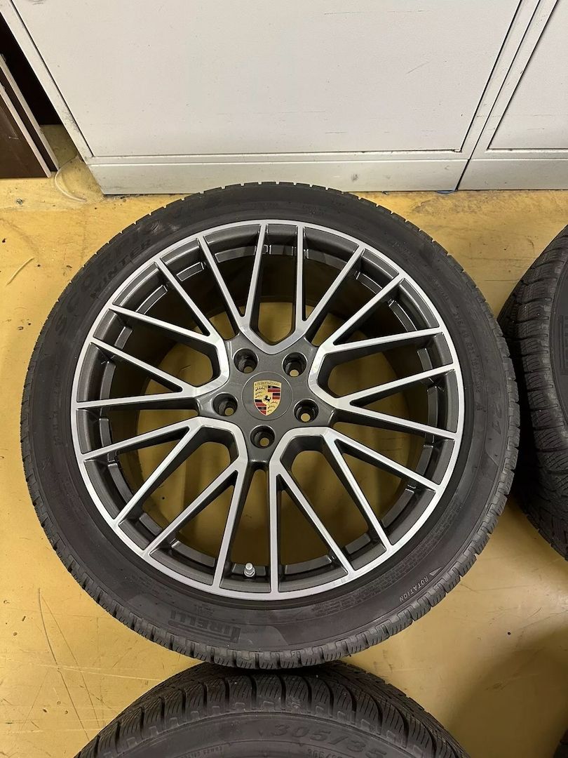 Porsche Cayenne Coupe E3 9Y0 21 Zoll Kompletträder