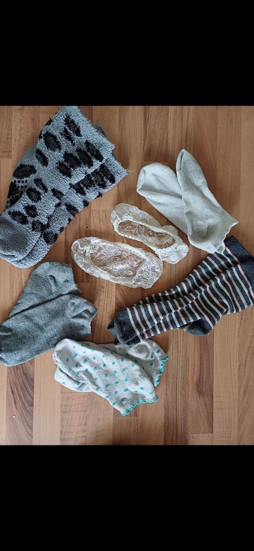 Getragene Slips, Socken, Strümpfe, Wäsche