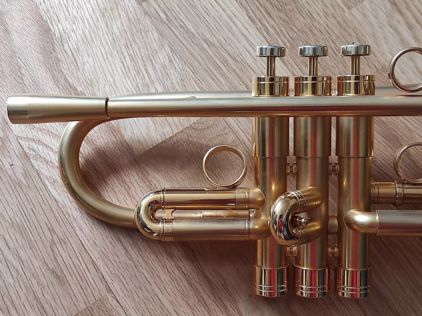 B - Trompete Adams A4 L Custom vergoldet.