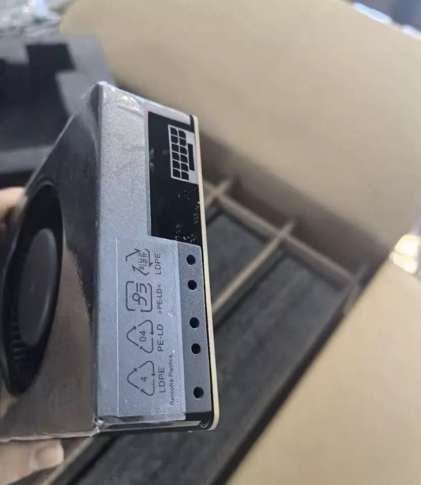 Grafikkarte NVIDIA RTX4090 D 24G Dual Wide Turbo