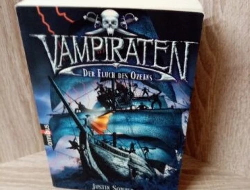 Vampiraten – Der Fluch des Ozeans.